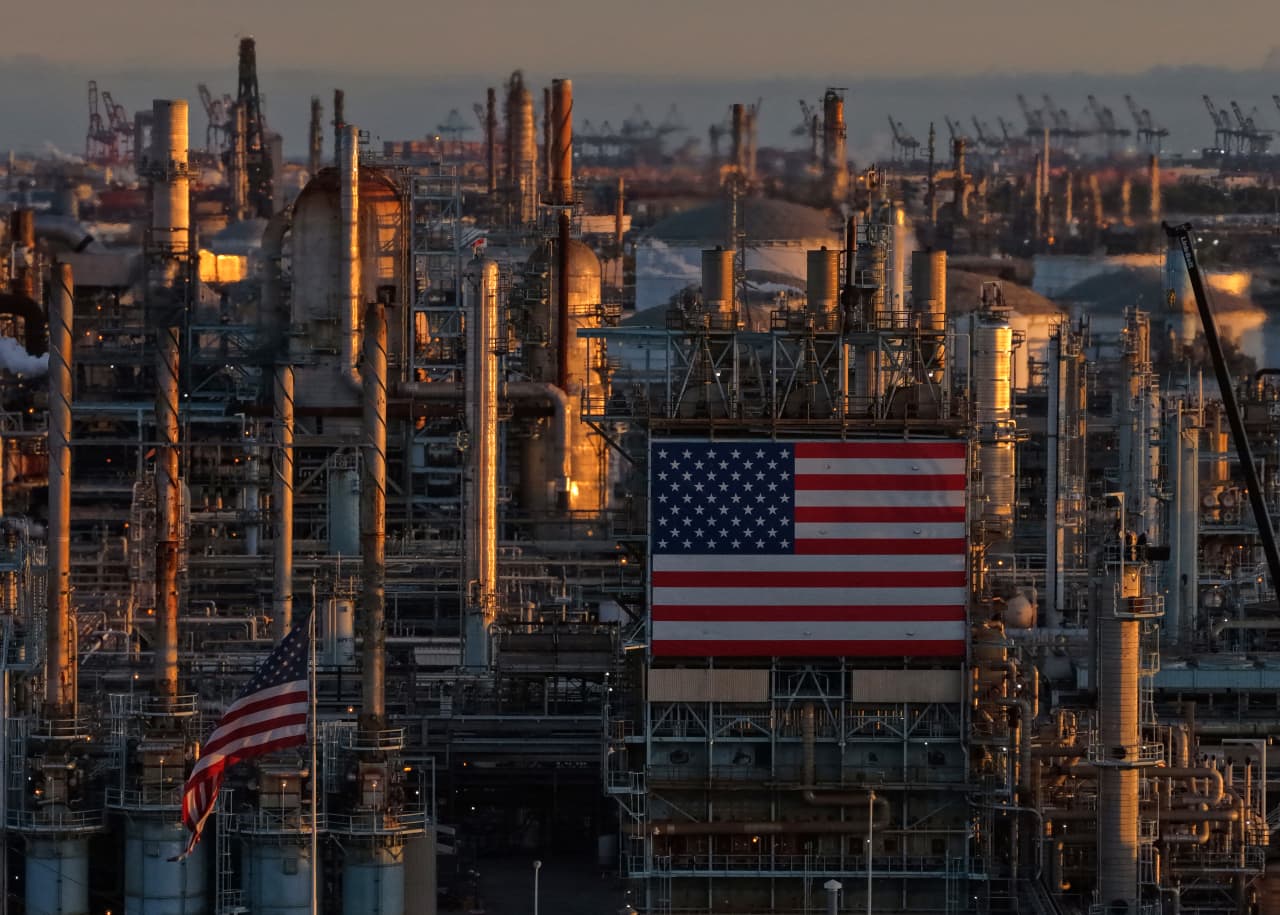 U.S. oil-refinery stocks are up roughly 150% this year. How long could this historic run last? — Seattle Sports news